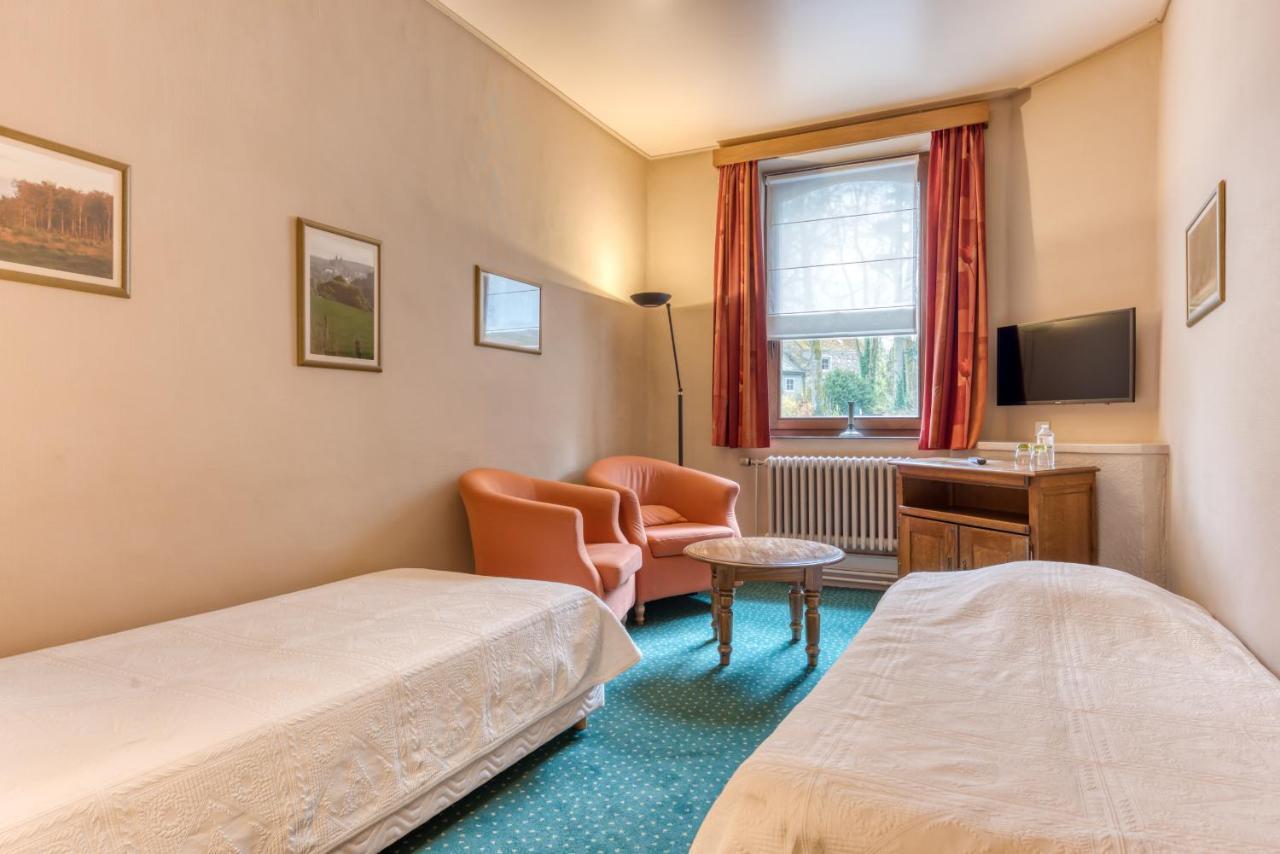 Hotel Le Cor De Chasse Saint-Hubert Bagian luar foto