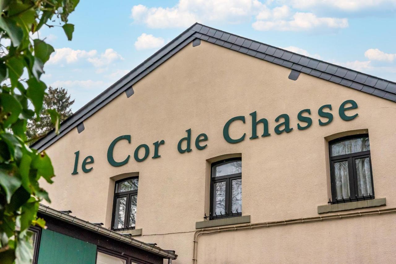 Hotel Le Cor De Chasse Saint-Hubert Bagian luar foto