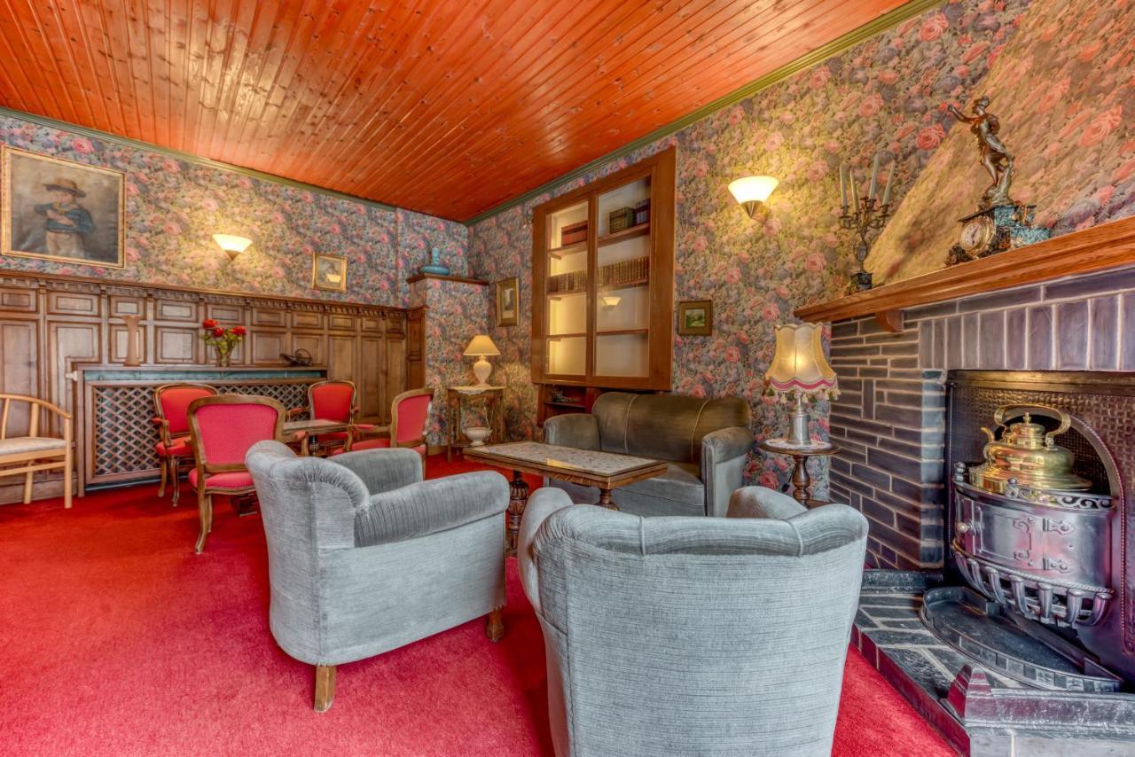 Hotel Le Cor De Chasse Saint-Hubert Bagian luar foto